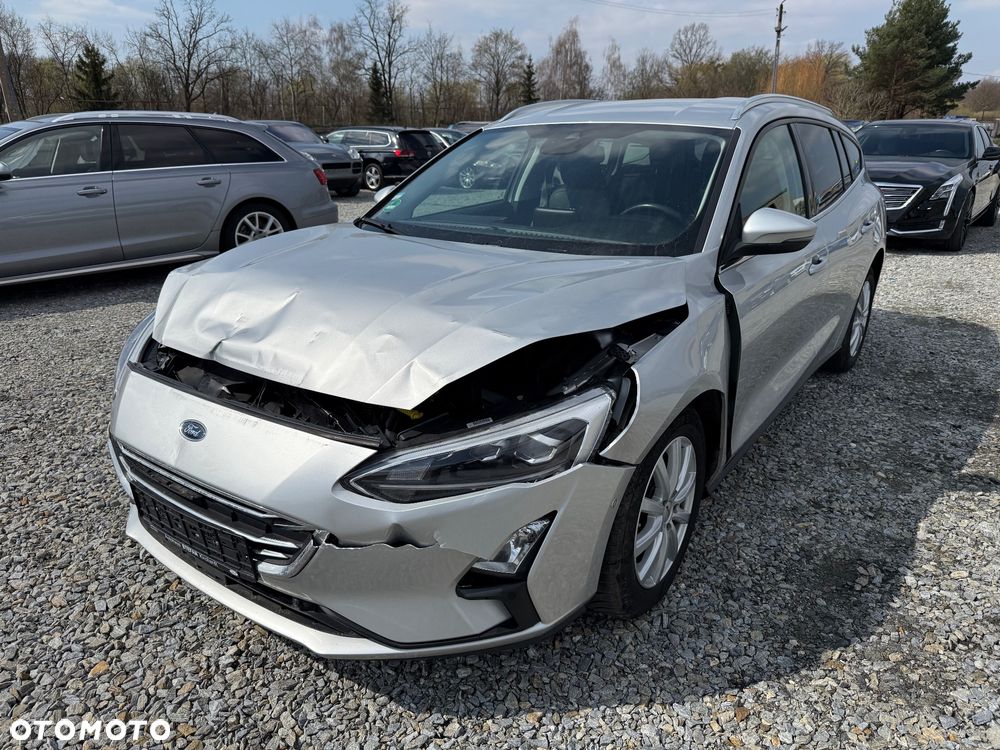 Ford Focus 2.0 EcoBlue STart-Stopp-System TITANIUM X - 11