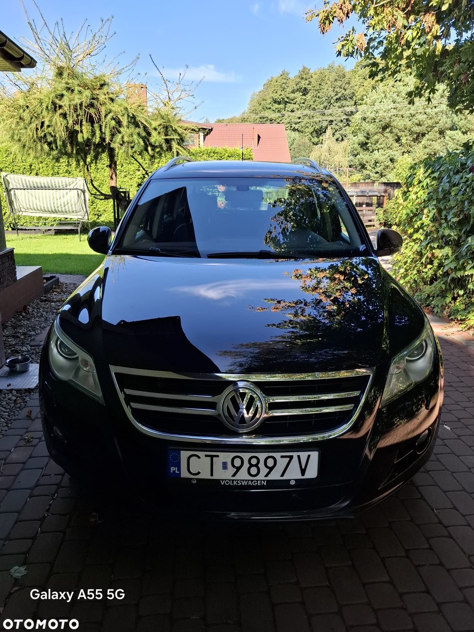 Volkswagen Tiguan - 1