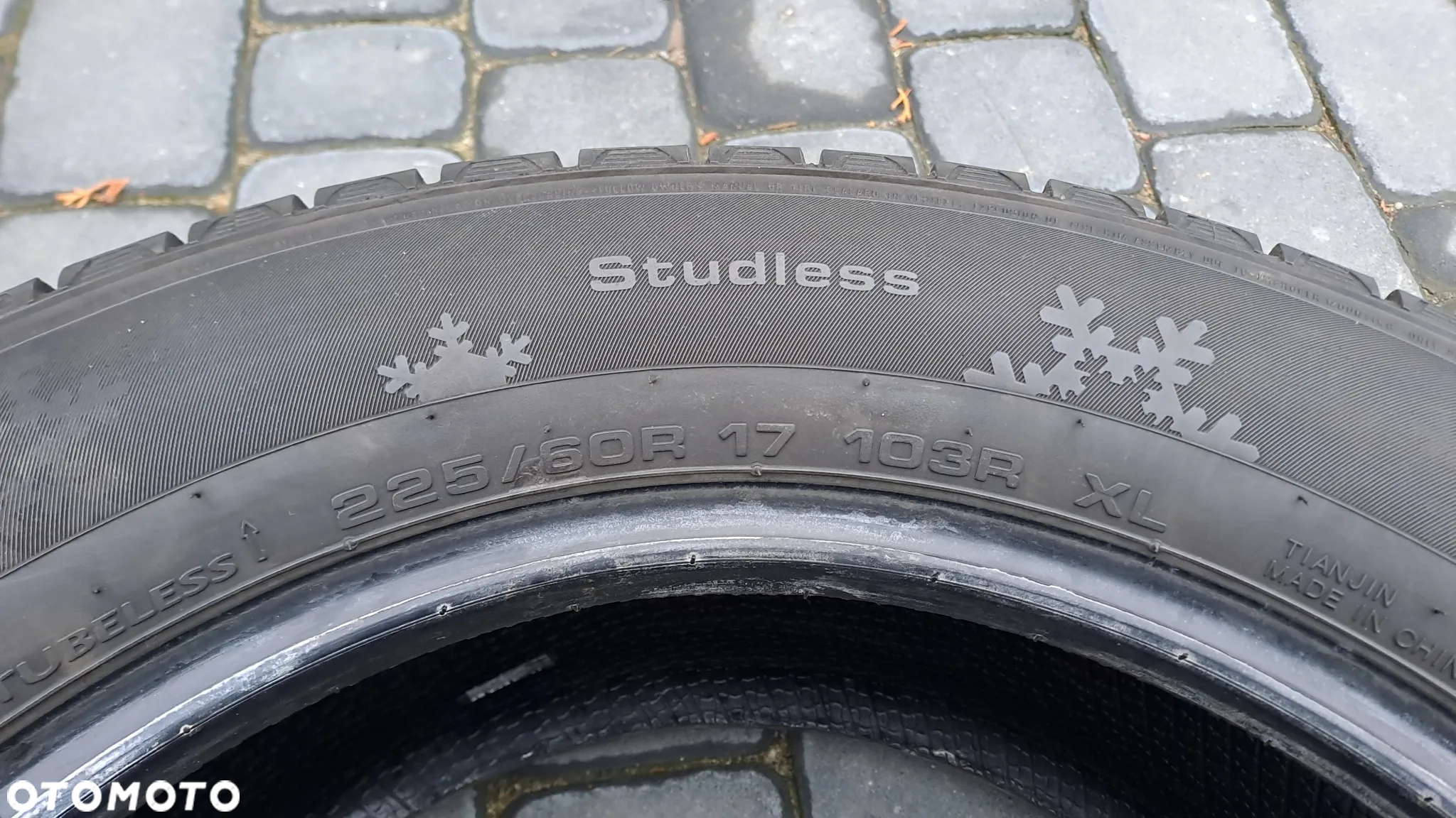 Opony zimowe Kumho IZen KW 31 225/60 R17 - 8