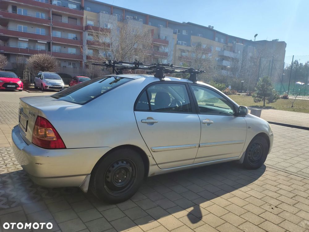 Toyota Corolla 1.6 VVT-i Sol - 2