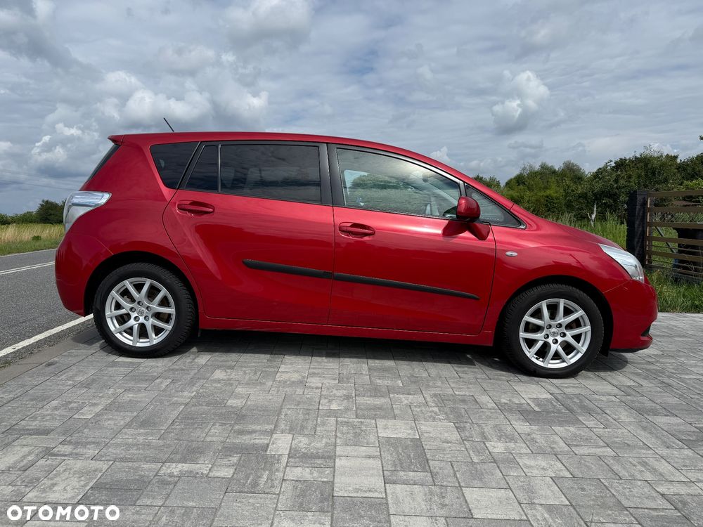 Toyota Verso 1.8 Prestige EU5 MS - 8