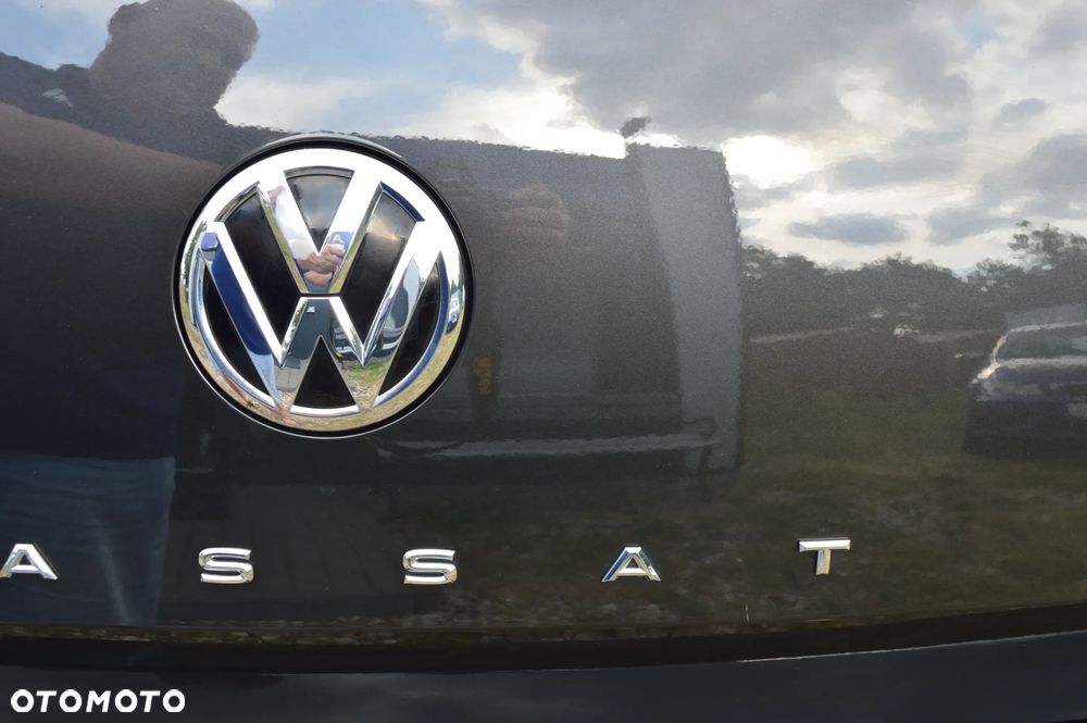 Volkswagen Passat 2.0 TSI Business DSG - 20