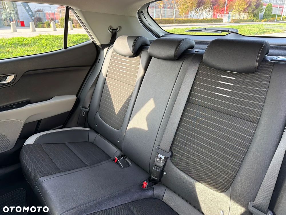 Kia Stonic 1.0 T-GDI MHEV L DCT - 16