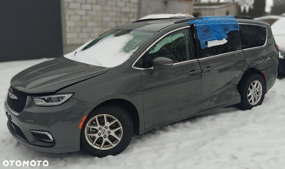 Chrysler Pacifica - 6