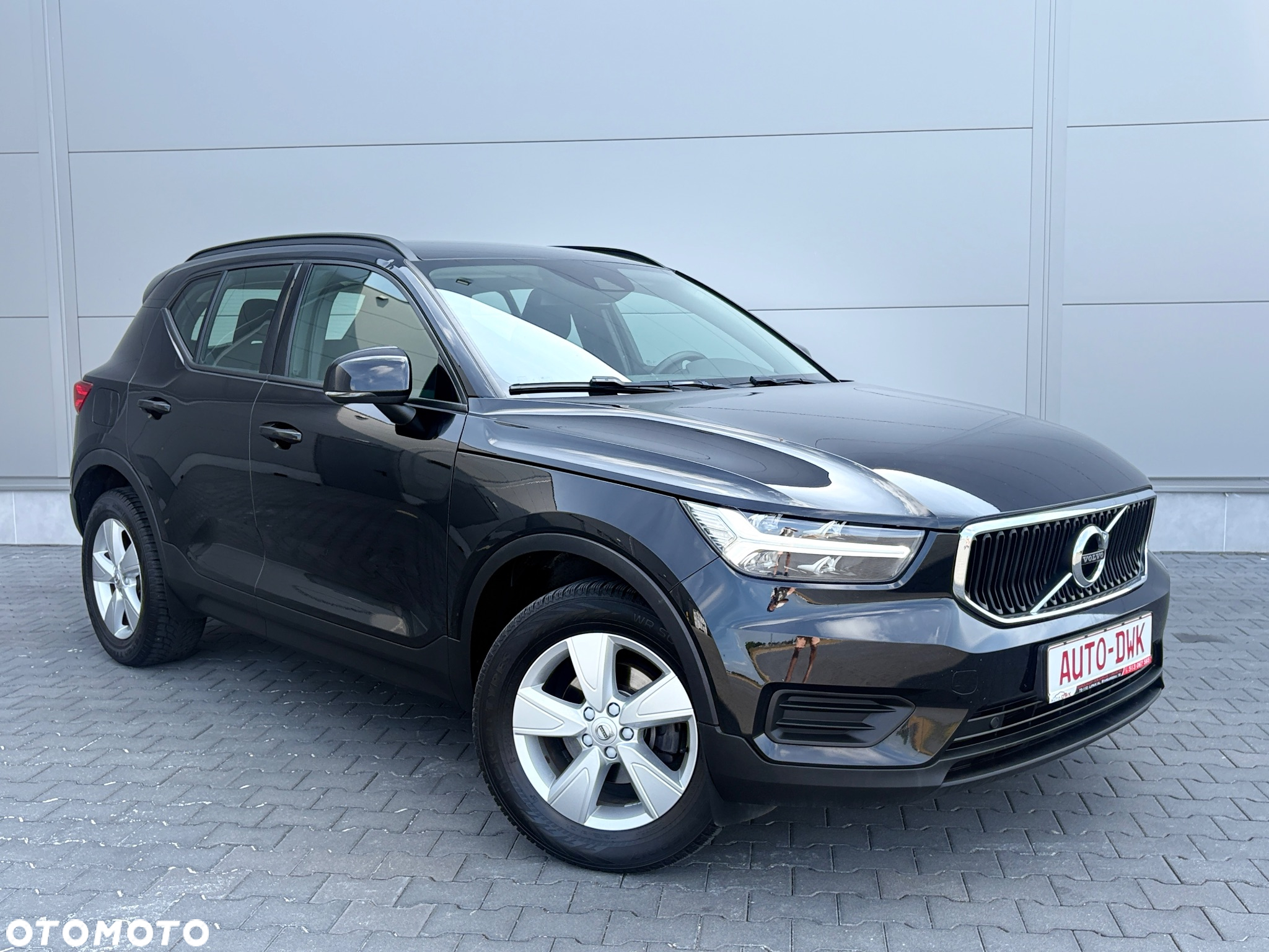 Volvo XC 40 D3 Momentum Pro - 2