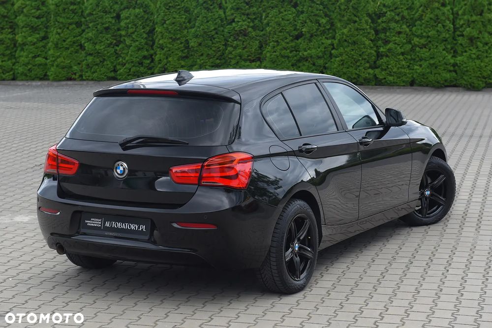 BMW Seria 1 116i - 24