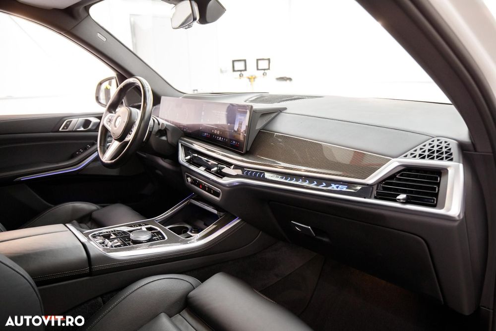 BMW X5 xDrive40i - 24