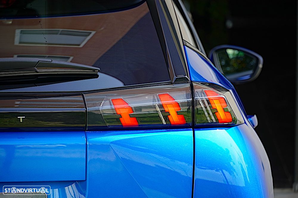 Peugeot e-2008 50 kWh Allure Pack - 10