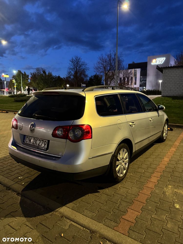 Volkswagen Passat 2.0 TDI Comfortline DSG - 3