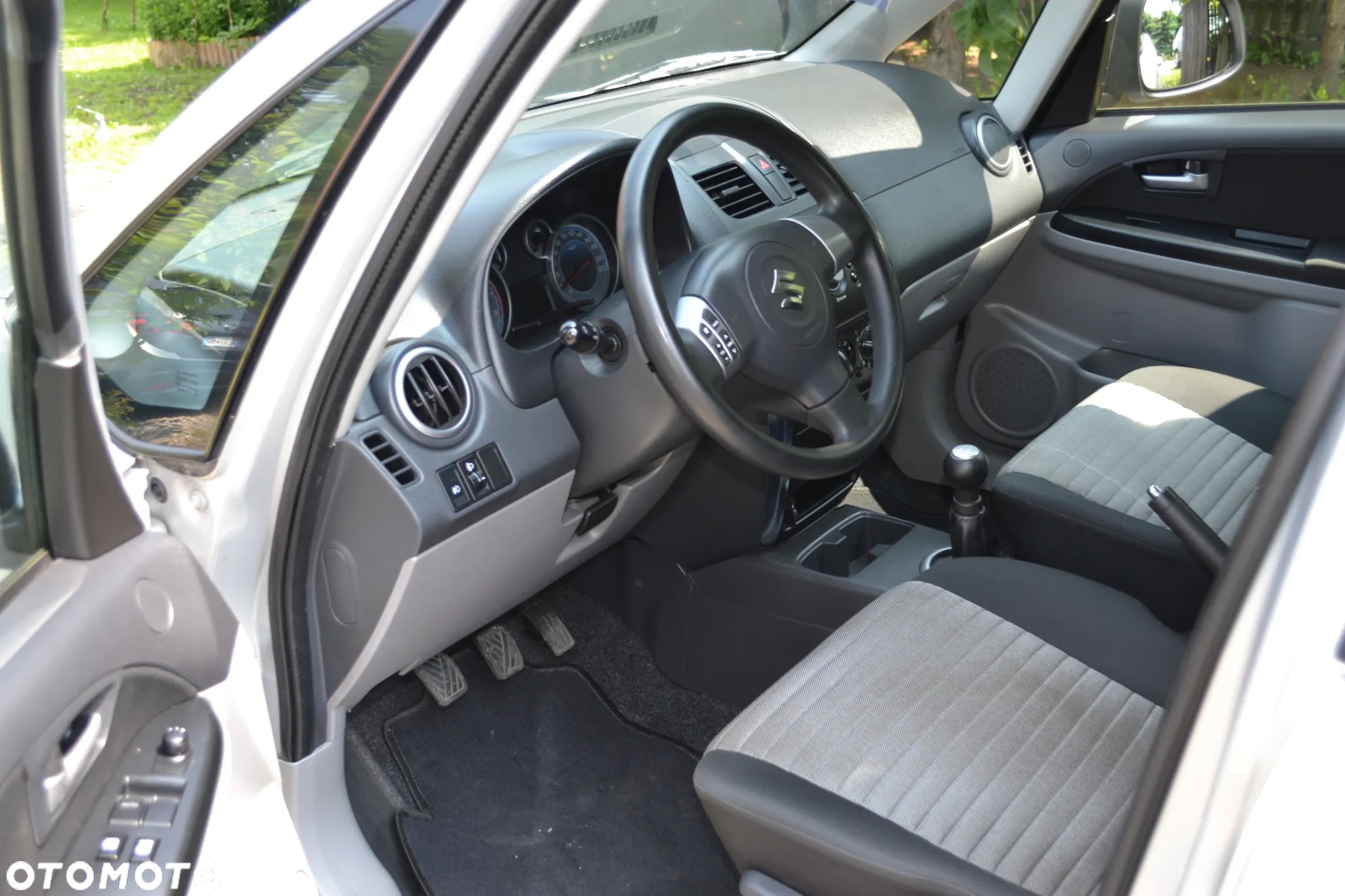 Suzuki SX4 1.6 Premium 4WD - 10