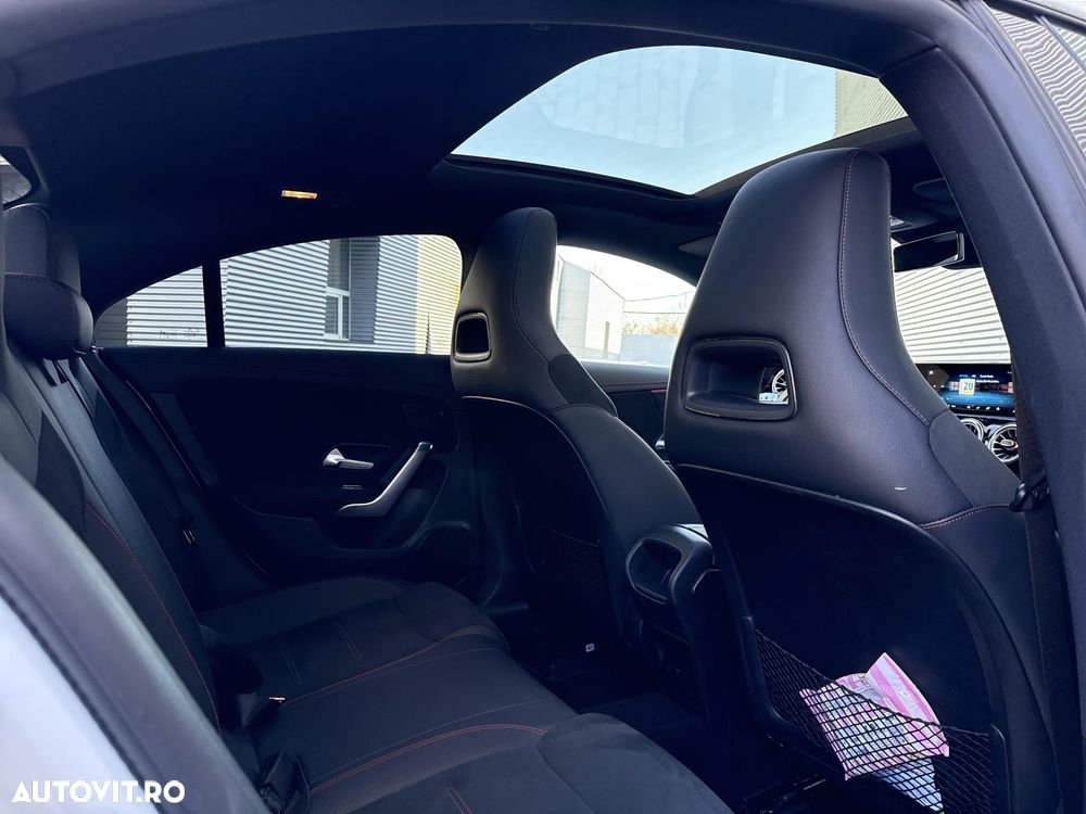 Mercedes-Benz CLA 250 7G-DCT AMG Line - 24