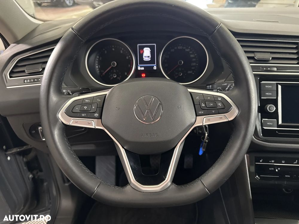 Volkswagen Tiguan - 17