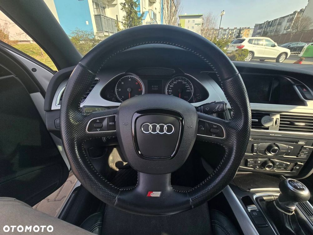 Audi A4 Avant 2.0 TDI - 9