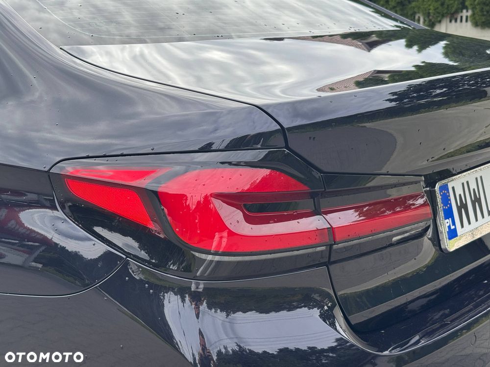 BMW Seria 5 530e iPerformance GPF Sport - 6