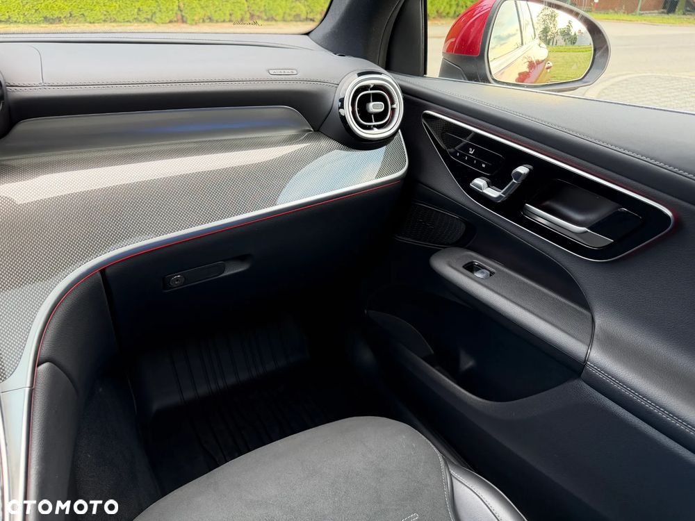 Mercedes-Benz GLC 200 mHEV 4-Matic AMG Line - 26