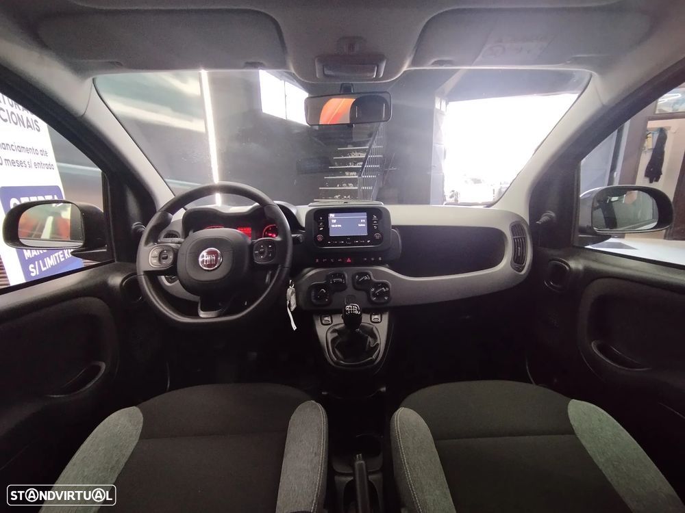 Fiat Panda 1.0 Hybrid City Cross — fotografia 11