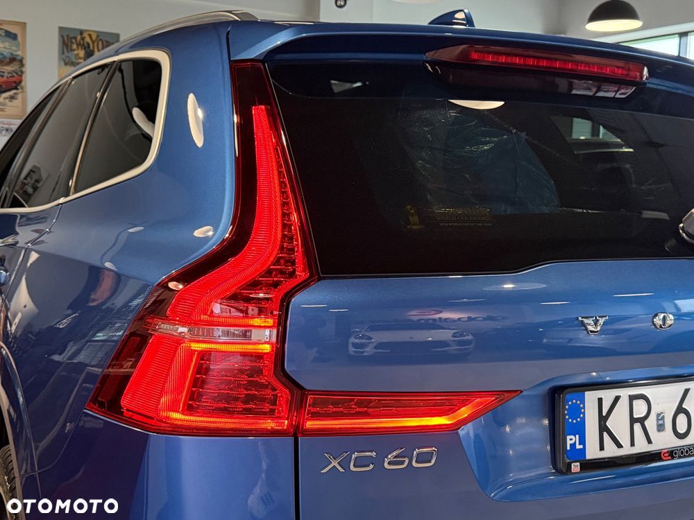 Volvo XC 60 T5 GPF AWD R-Design - 10