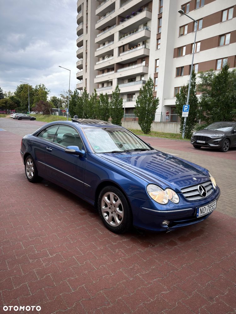 Mercedes-Benz CLK - 12