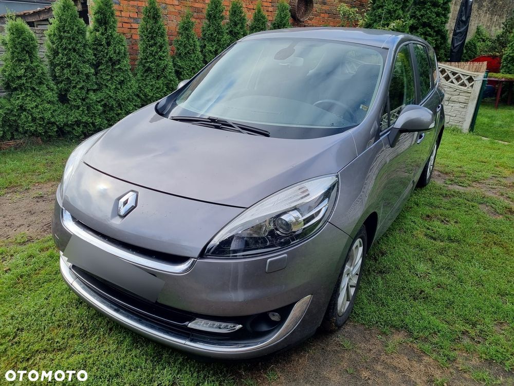 Renault Grand Scenic - 11