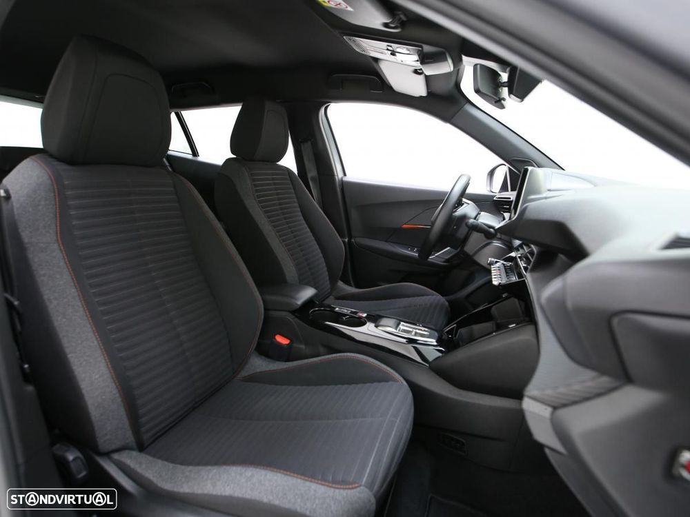 Peugeot e-2008 50 kWh Active Pack - 9