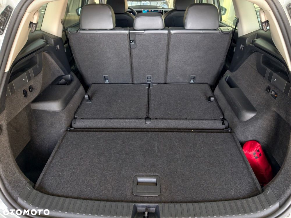 Volkswagen Tayron 1.5 eTSI mHEV Life Plus DSG - 35