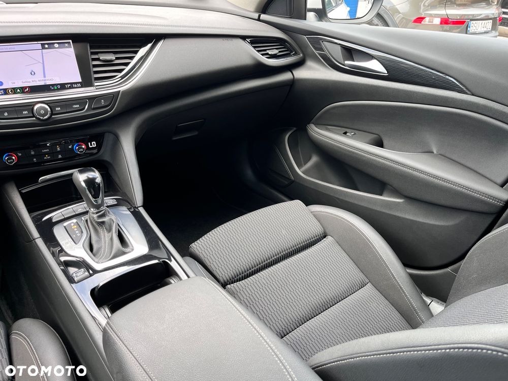 Opel Insignia - 26
