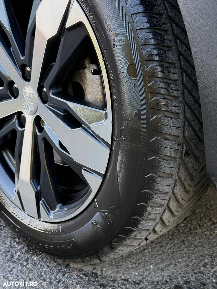 Peugeot 3008 1.6 PureTech S&S EAT8 GT - 35
