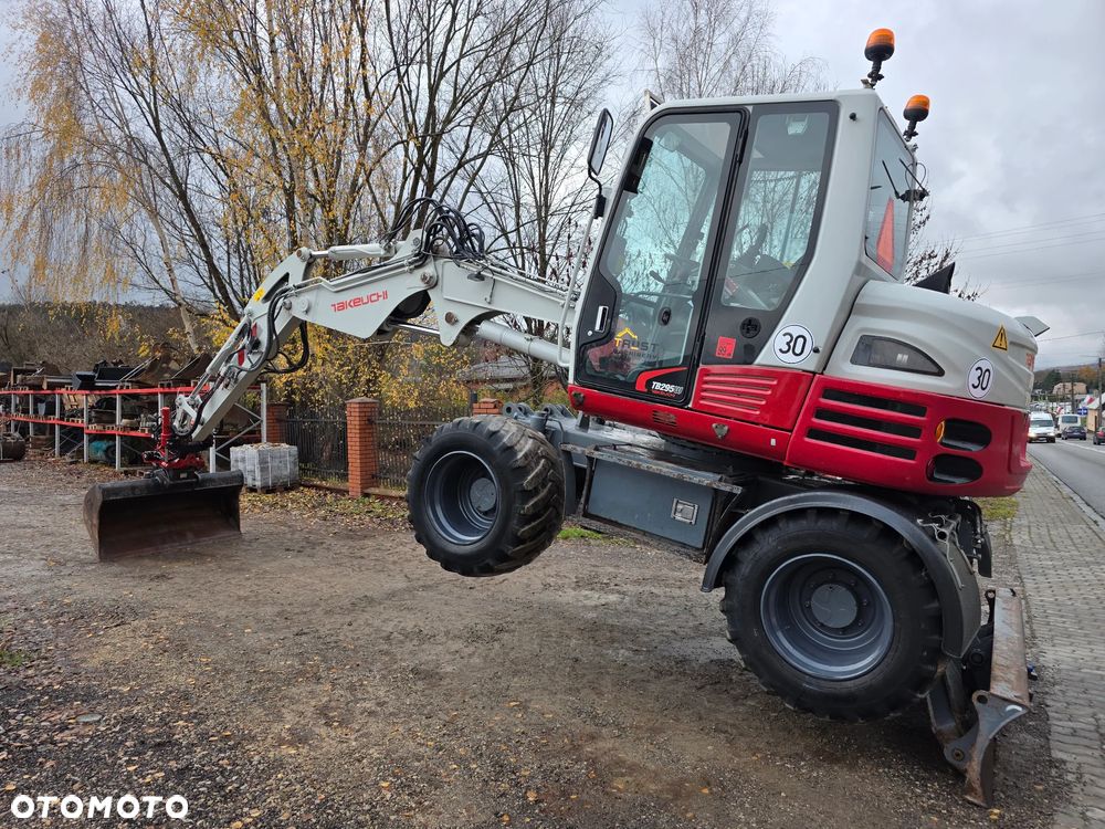 Takeuchi TB 295W Roto - 12