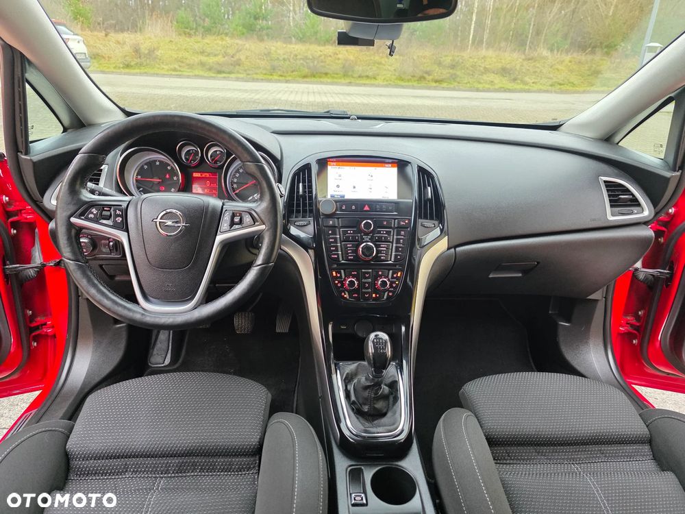Opel Astra 2.0 CDTI Cosmo - 26