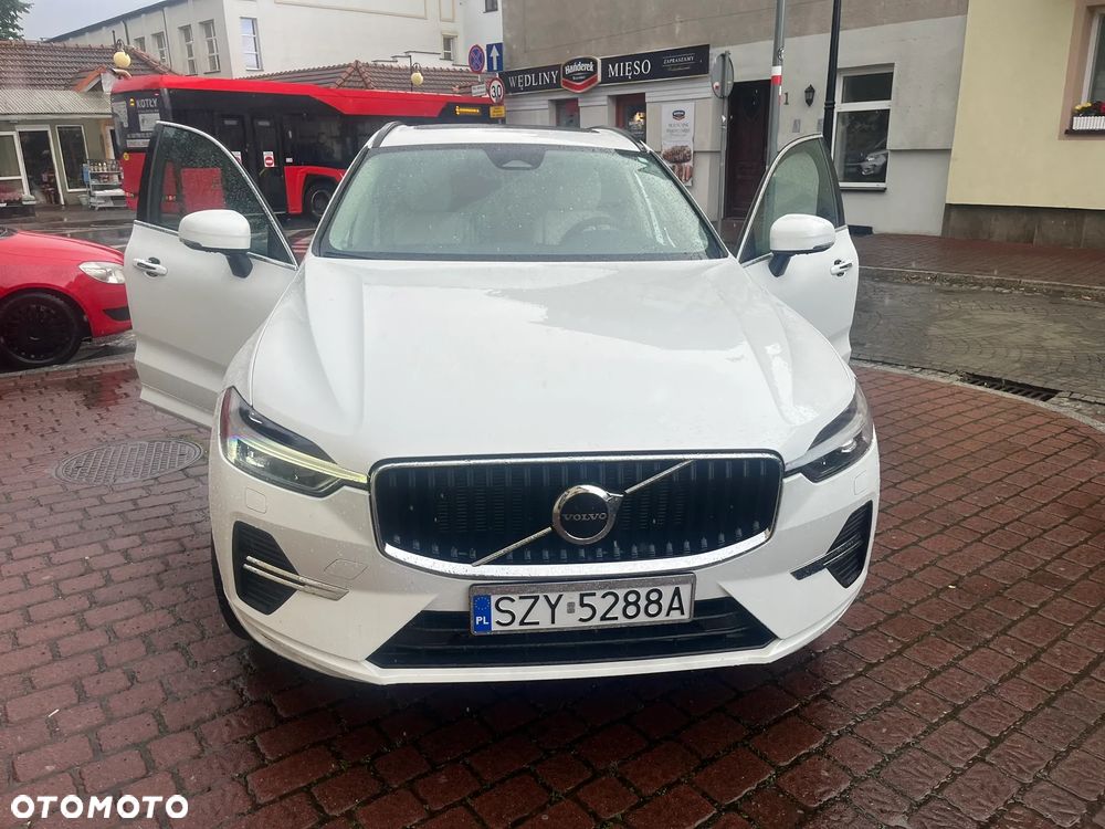 Volvo XC 60 B5 B AWD Momentum - 1