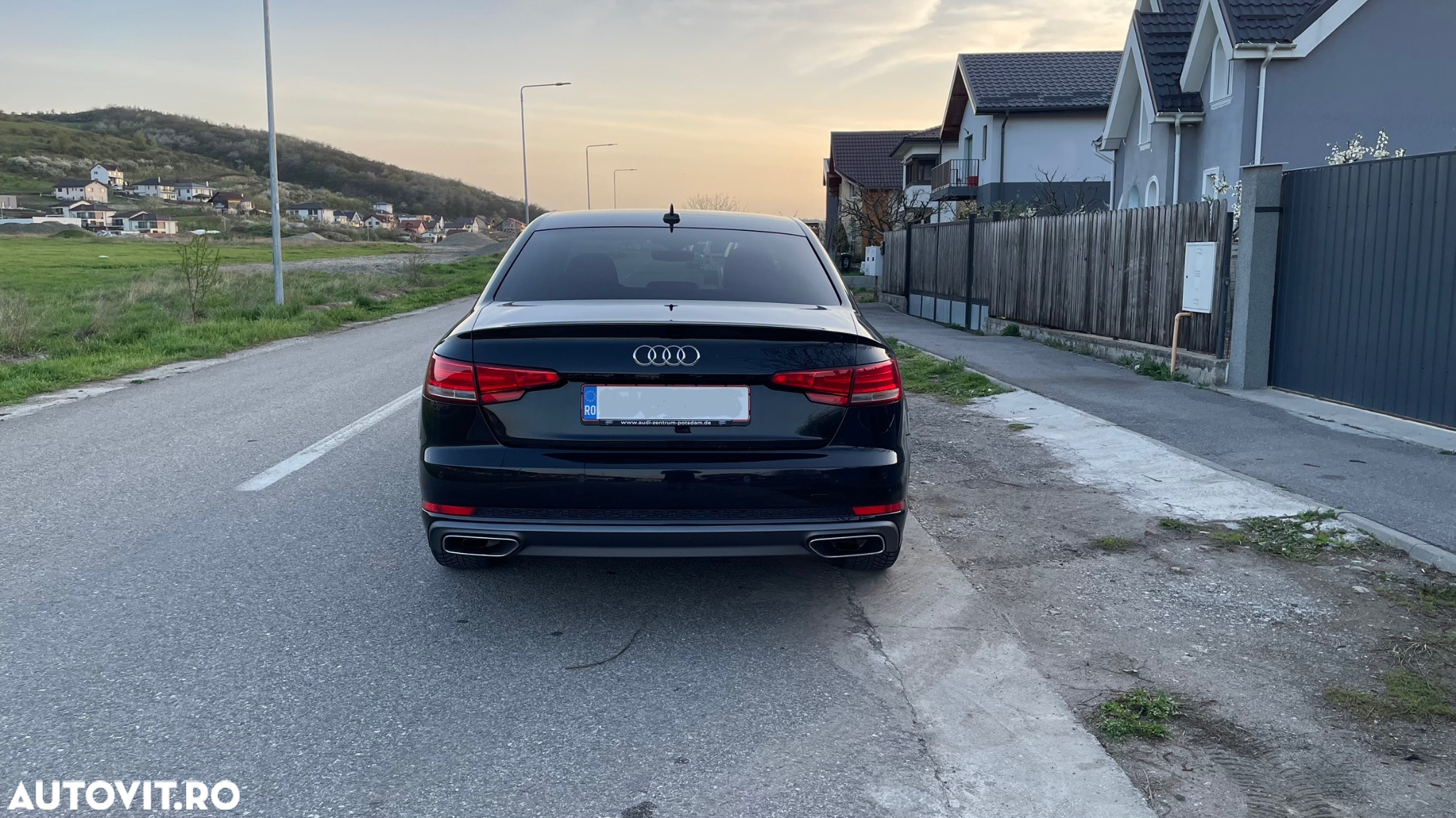 Audi A4 - 4