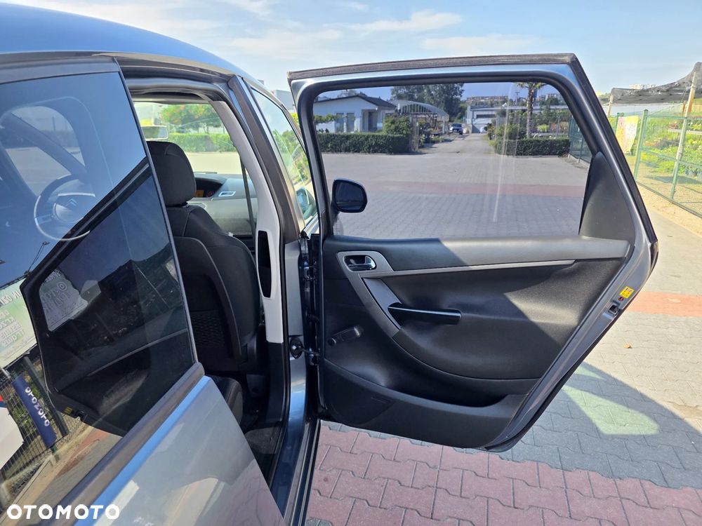 Citroën C4 Picasso 1.8i Impress - 11