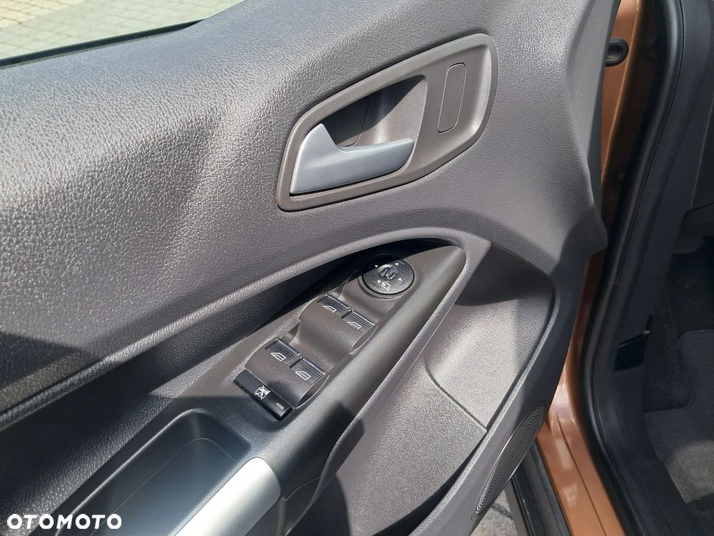 Ford Tourneo Connect Grand 1.6 TDCi Titanium - 28