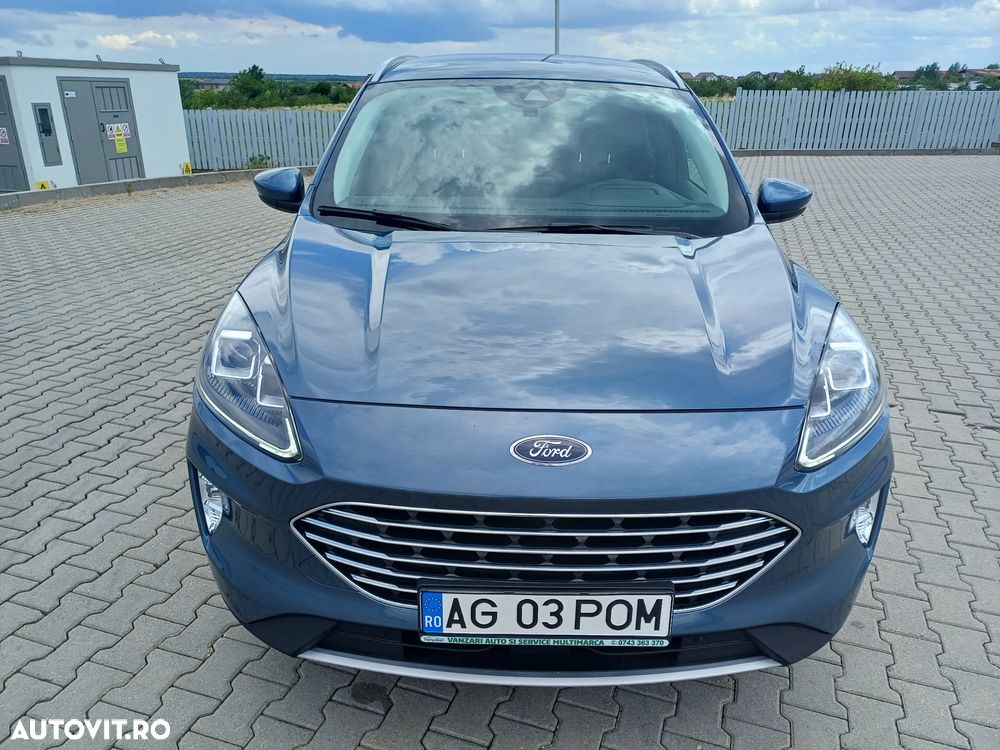 FORD Kuga 2023 — imagine 3