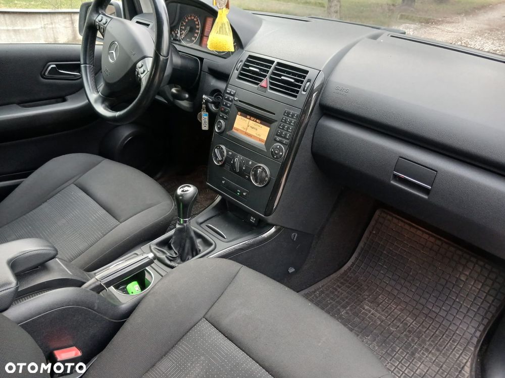 Mercedes-Benz Klasa A 160 BlueEFFICIENCY Avantgarde - 4