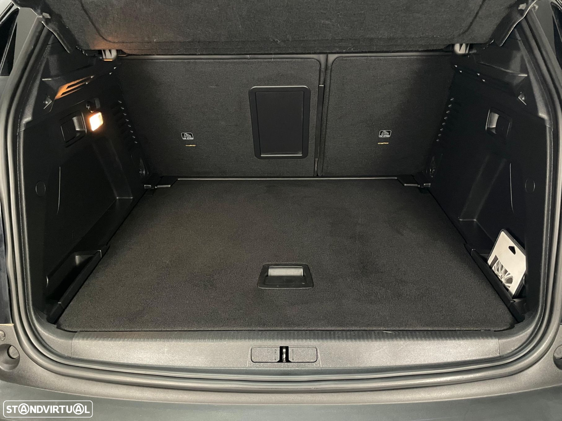 Peugeot 3008 1.2 PureTech GT EAT8 - 33