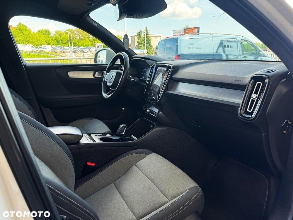 Volvo XC 40 T3 Momentum - 14