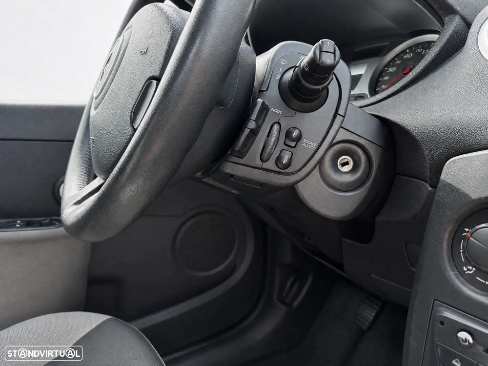 Renault Clio Break 1.2 16V Confort 130g - 14