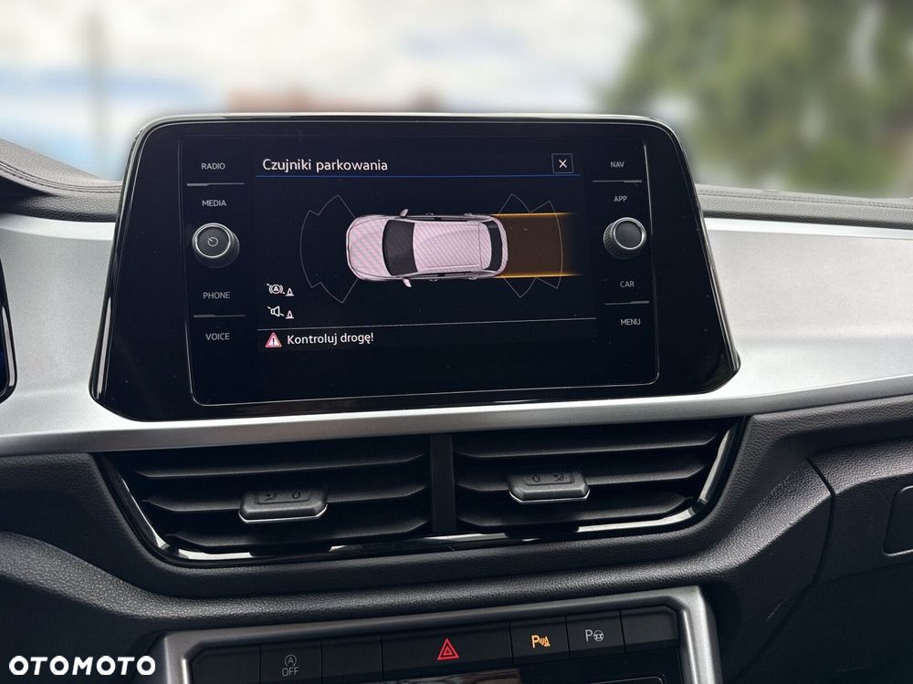 Volkswagen T-Roc 1.5 TSI Life Plus DSG - 28