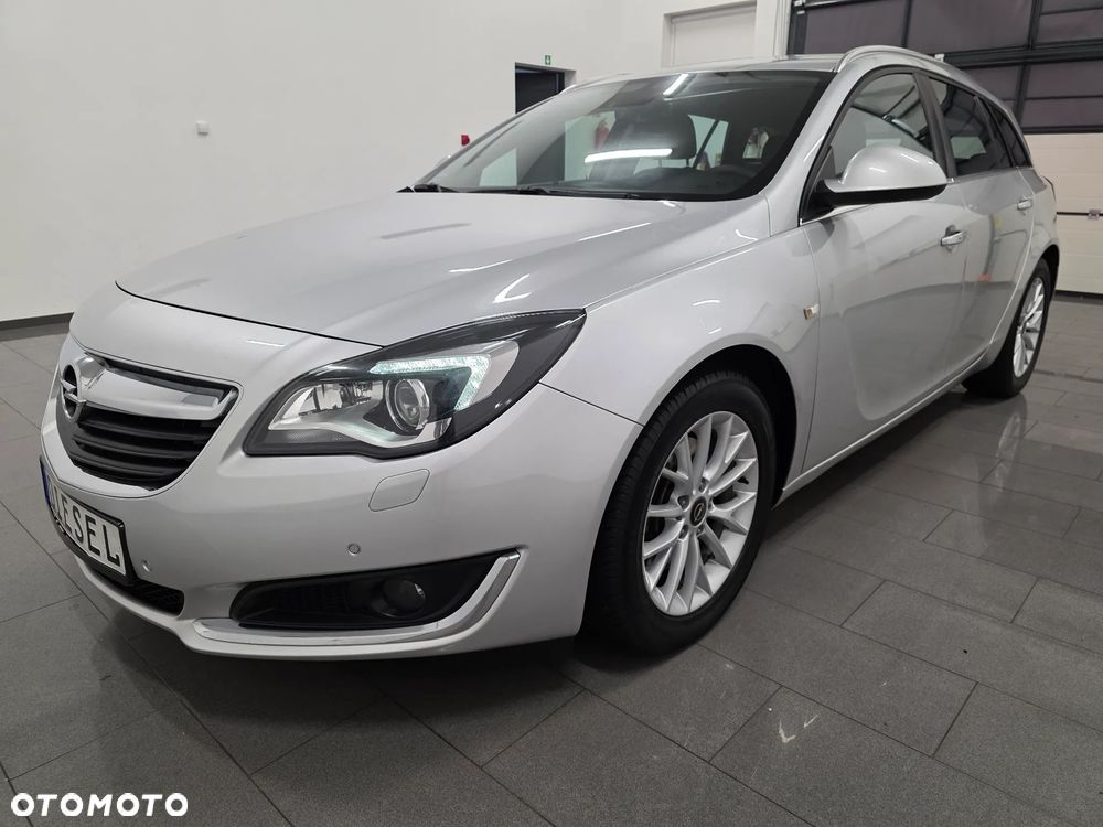 Opel Insignia Sports Tourer 2.0 Diesel Exclusive - 2