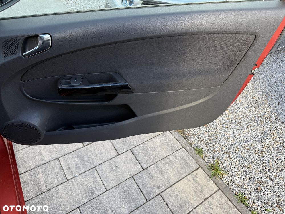 Opel Corsa 1.2 16V Cosmo - 23