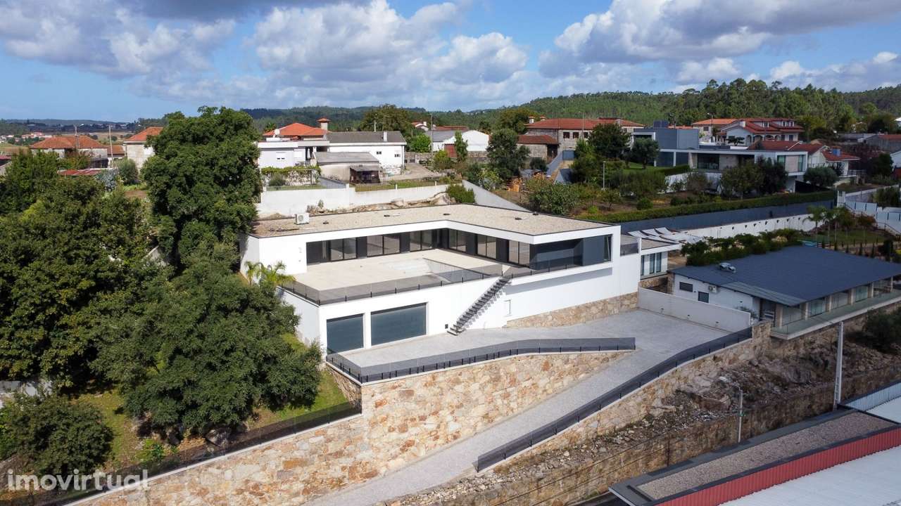 Moradia T4 Venda em Gondifelos, Cavalões e Outiz,Vila Nova de Famalicã - Grande imagem: 2/27