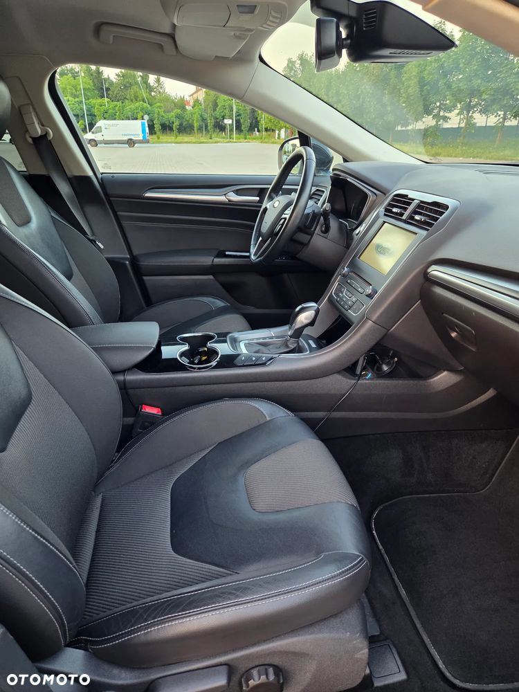Ford Mondeo 2.0 TDCi STart-Stopp PowerShift-Aut Titanium - 12