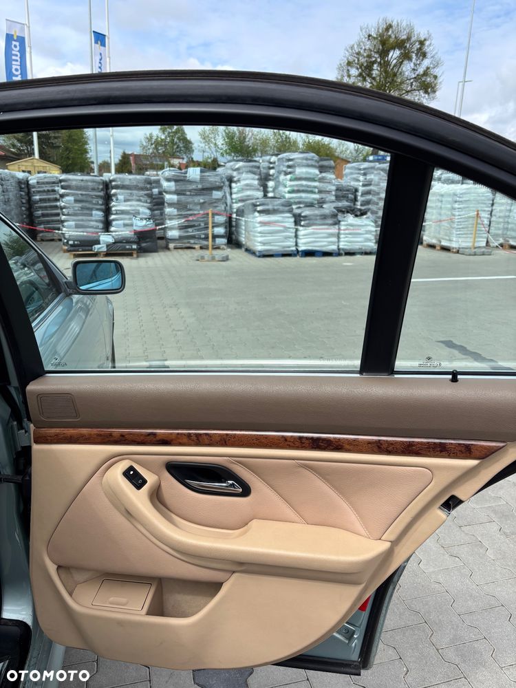 BMW Seria 5 - 23
