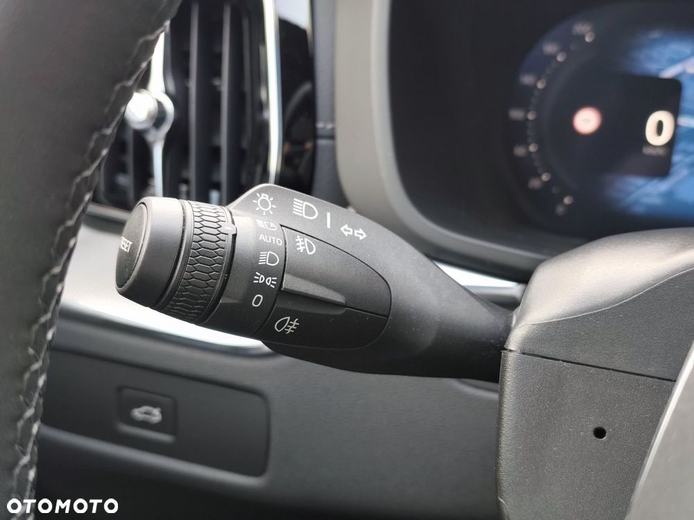 Volvo XC 60 - 38