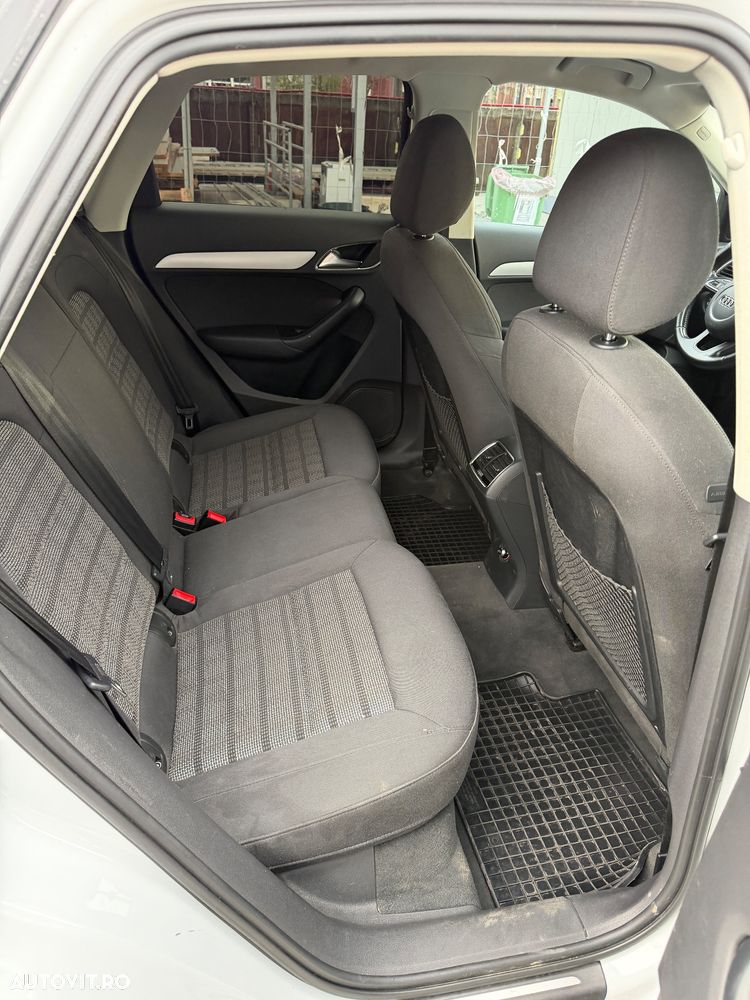 Audi Q3 2.0 TDI Quattro S tronic sport - 9