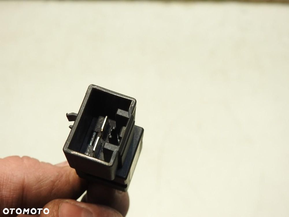 WZMACNIACZ ANTENY RENAULT MEGANE IV 283632499R - 3