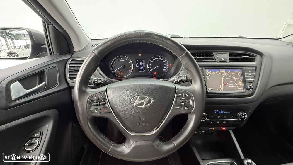 Hyundai i20 - 21