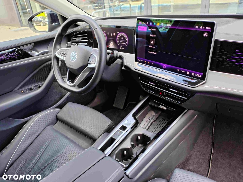 Volkswagen Passat - 12