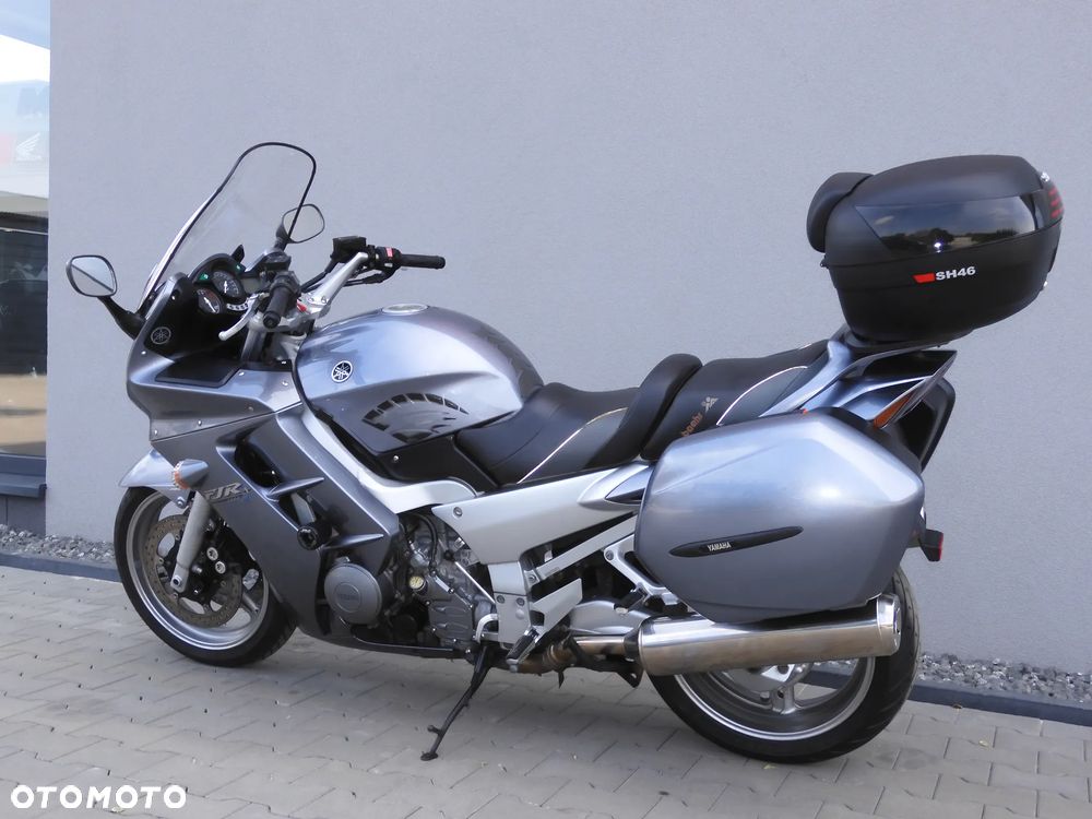 Yamaha FJR - 33
